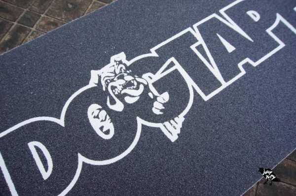 滑板上的磨砂是干嘛的-滑板专用磨砂纸是什么意思