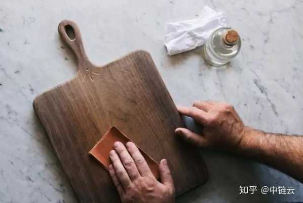 切菜板怎么打磨表面 木头切菜板打磨砂纸好吗