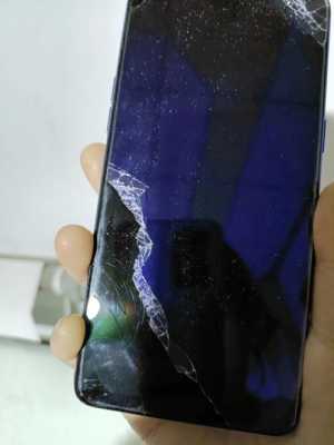 手机碎了还可以贴膜吗 手机烂了能用磨砂纸吗贴膜